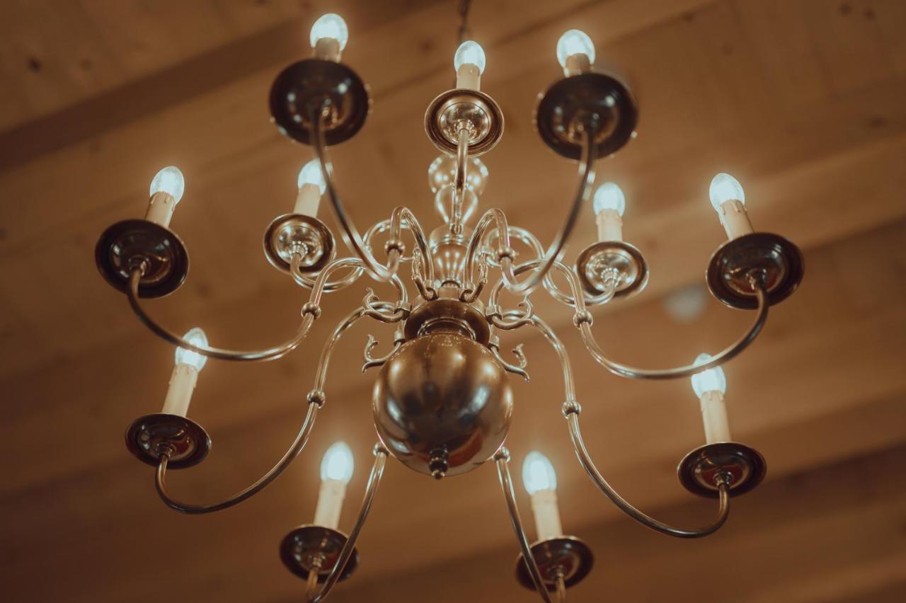 Brigaderos Hotel Brigadir Borsi Экстерьер фото