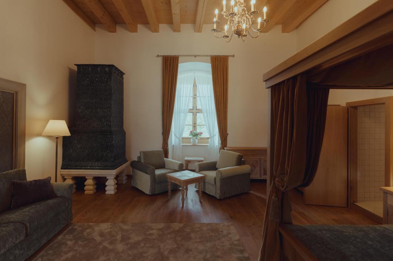 Brigaderos Hotel Brigadir Borsi Экстерьер фото