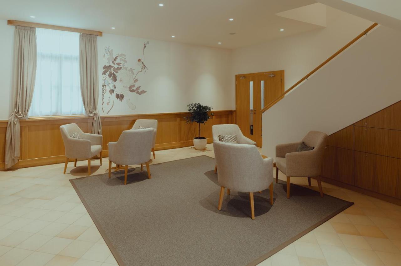 Brigaderos Hotel Brigadir Borsi Экстерьер фото