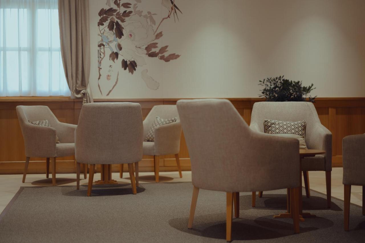 Brigaderos Hotel Brigadir Borsi Экстерьер фото