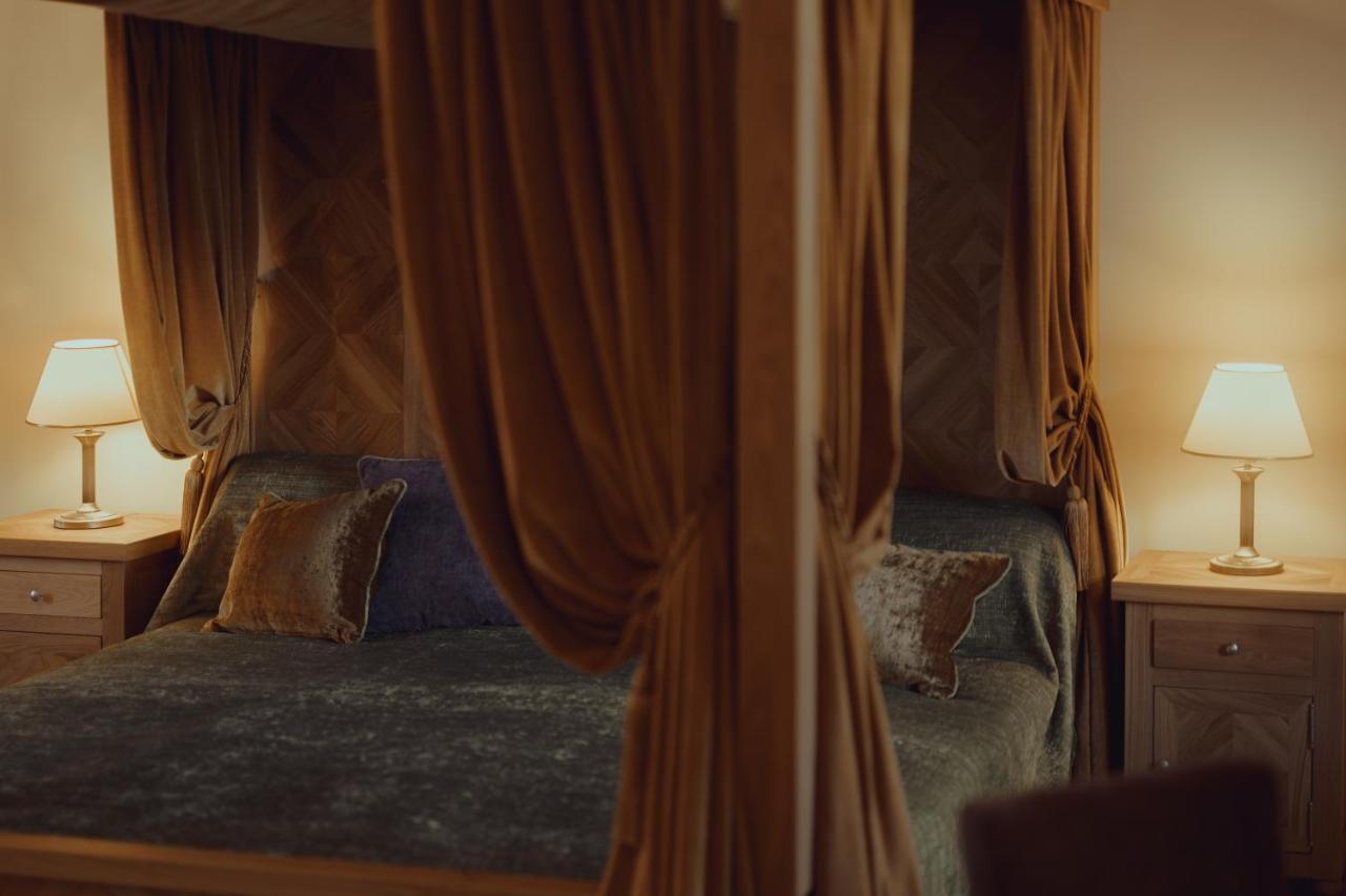 Brigaderos Hotel Brigadir Borsi Экстерьер фото