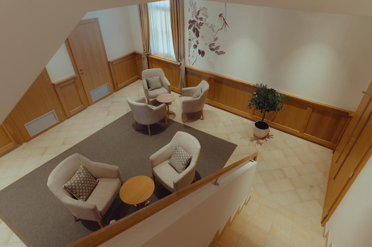 Brigaderos Hotel Brigadir Borsi Экстерьер фото