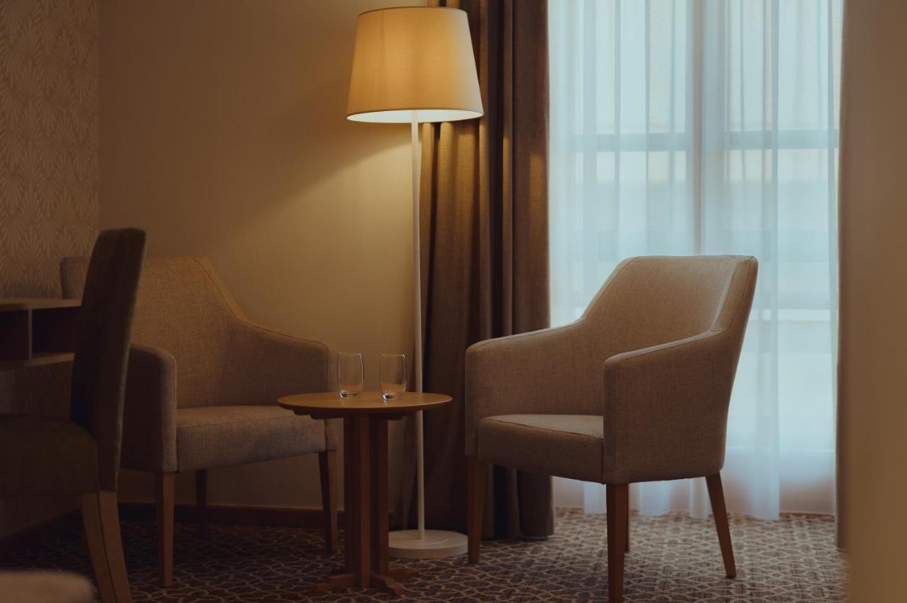 Brigaderos Hotel Brigadir Borsi Экстерьер фото