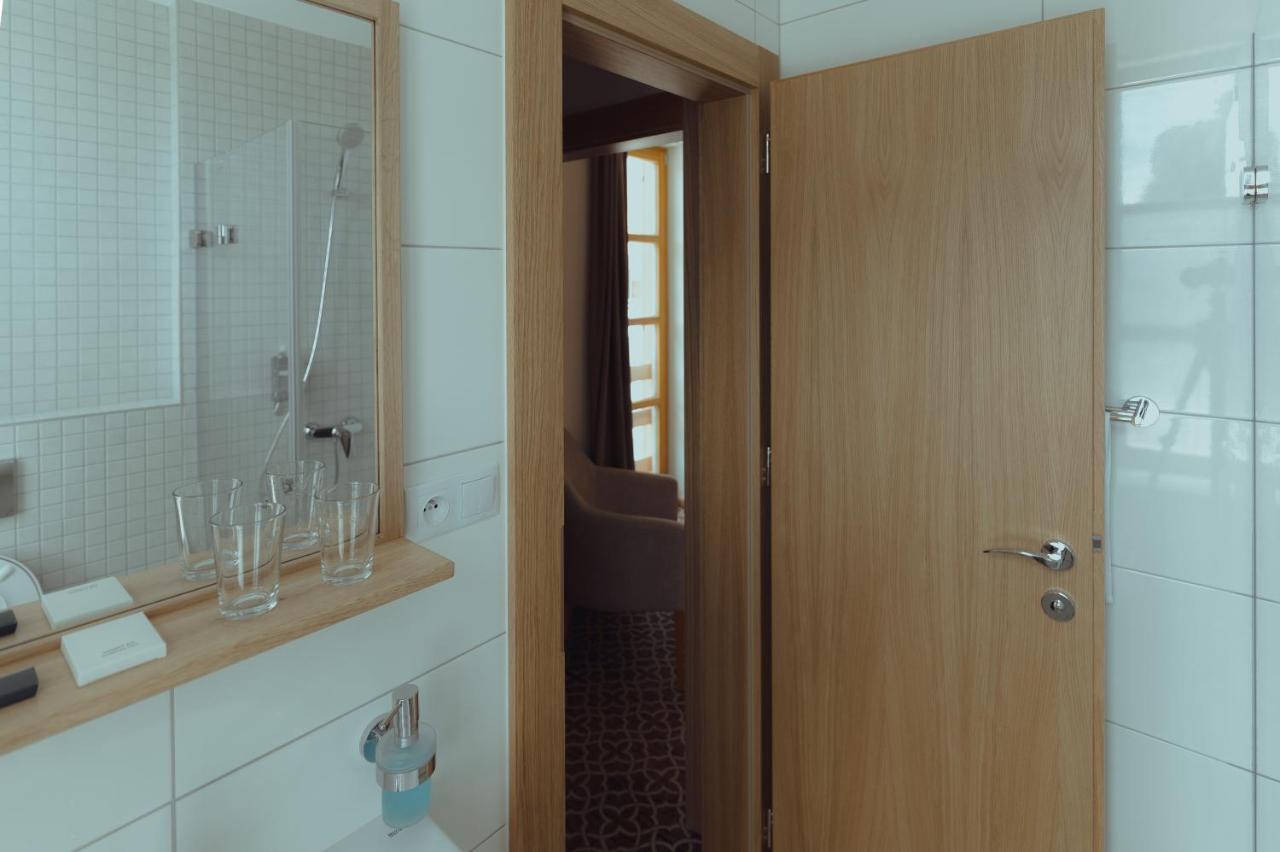 Brigaderos Hotel Brigadir Borsi Экстерьер фото